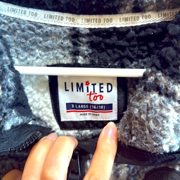 Limited Too Classic Plaid Fleece Pullover size XL (16-18) - Picture 4 of 6